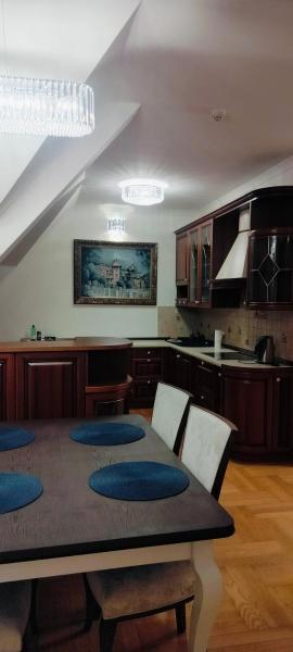 Apartament dwupoziomowy Victoria Cechini